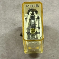 IDEC RH1B-ULAC24V RELAY 5 PIN 24VAC COIL 10 AMP SH1B-05