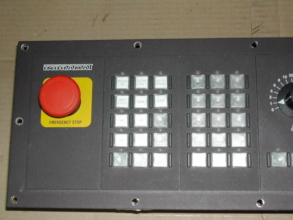 Interfaz de operador Indramat FWA-BTW3-4-003-16-VRS-NNN W11-1 Foto 2 de 4