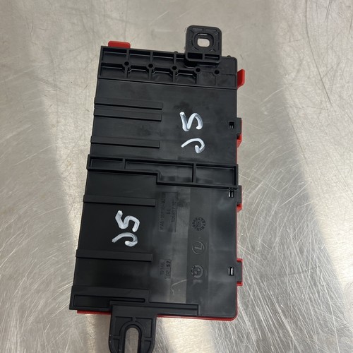 J5๐12-20 BMW F30 F32 328 BATTERY POWER DISTRIBUTION JUNCTION FUSE BOX 922775204 - Picture 4 of 4