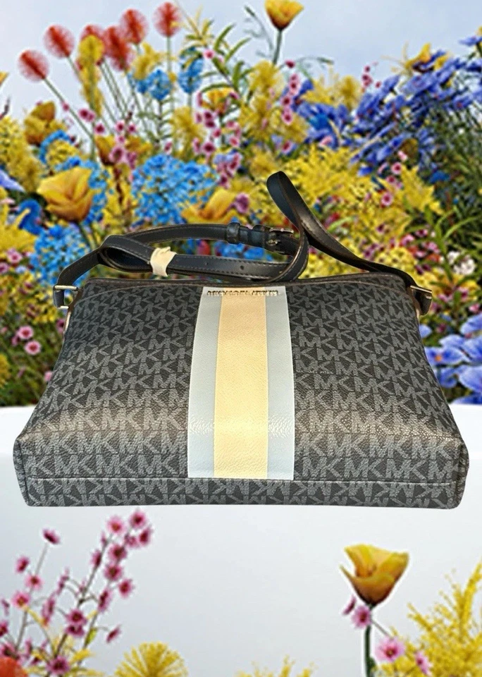 Bolso Mensajero Michael Kors Jet Set Viaje Pequeño Raya Central MK Azul y Blanco Foto 4 de 4