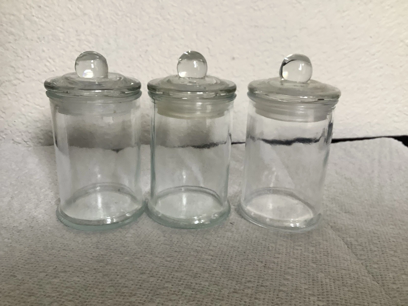 Small Apothecary Glass Jars with Lids 4 1/2 Inch Tall By 2 Inch Wide, Set Of 3
Opens in a new window