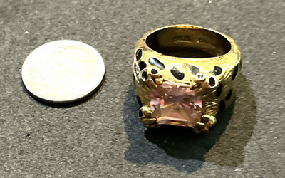 Kenneth Jay Lane KJL Gold Tone Black Enamel Claws Pink Crystal Ring Size 7 Mint