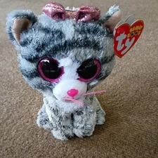 Ty Beanie Boos ~Kiki~ 6” Plush Gray Striped Kitty Cat~ Pink Glitter Eyes~ Tags