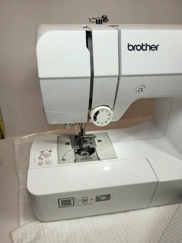 Brother CS10S Sewing Machine With Pedal And Power Tested  Working