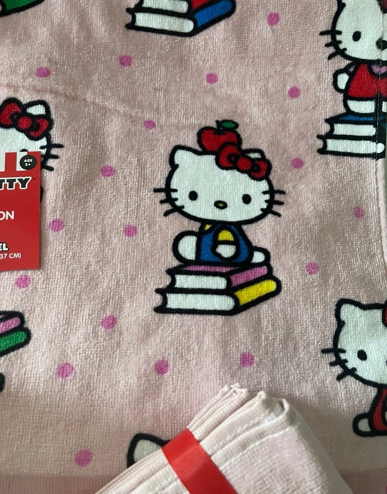 Juego de 4 toallas de baño y mano Hello Kitty - Libros de regreso al cole - Nuevo con etiquetas Sanrio Foto 2 de 4