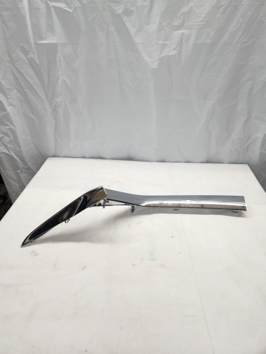 8147. 17 - 21 Mazda CX-5 Front Bumper LEFT LH Lower Grille Molding