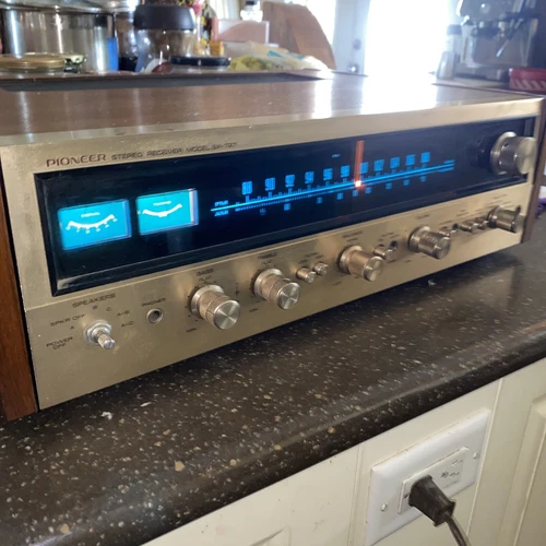 Vintage Pioneer SX-727 Stereo Receiver