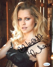 Teresa Palmer Sexy Autographed Signed 8x10 Photo ACOA Teresa Palmer Sexy Autographed Signed 8x10 Photo ACOA