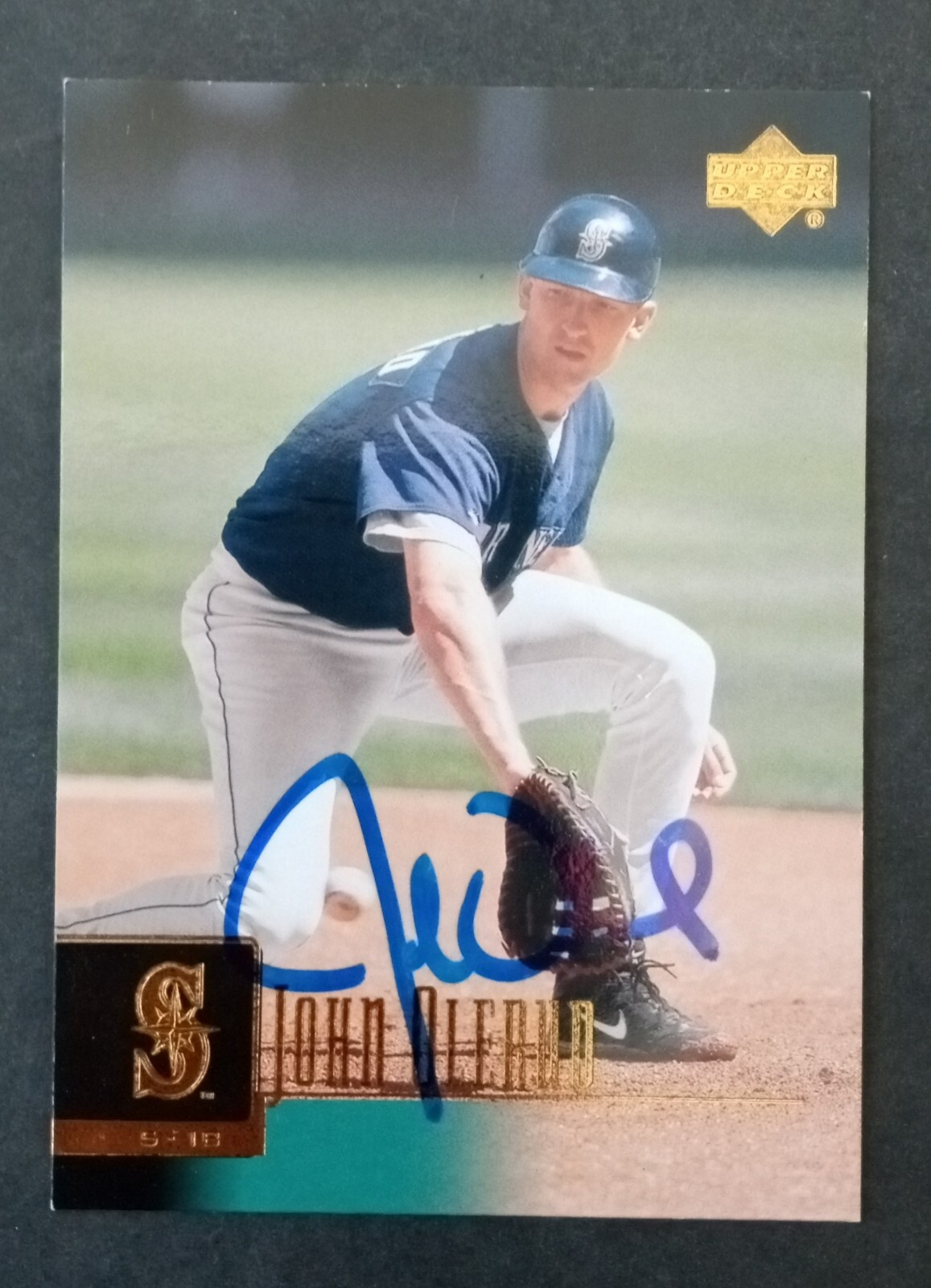 2001 Upper Deck SIGNED: John Olerud, MARINERS #324