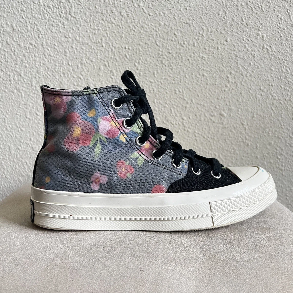 Converse Chuck Taylor All Star 70 Hi Womens Size 8 Floral Black