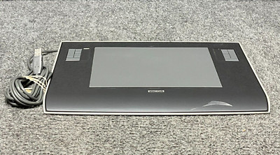 Wacom Intuos 3 PTZ-630 6x8 Graphics Tablet USB PC Mac Used