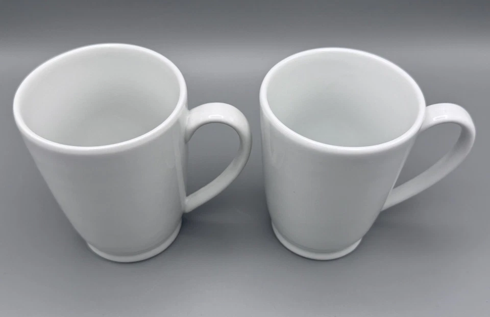 Juego de 2 tazas de café Pottery Barn Great White de 4,25” taza de té con patas de 10 oz Foto 2 de 4