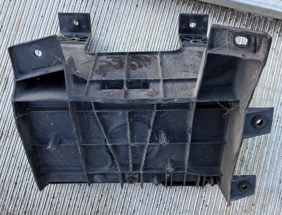 Bandeja de batería derecha para pasajero Dodge Ram Cummins 2003-2009 OEM 55276205ACA 2500 3500 Foto 2 de 3