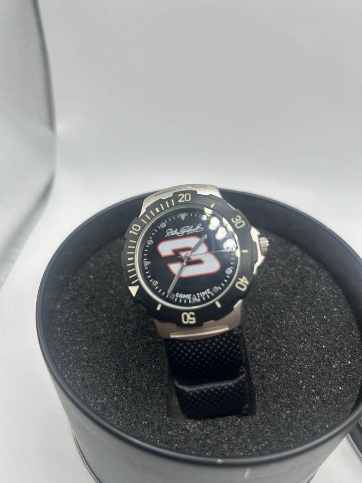 Reloj Dale Earnhardt en rueda de carreras de metal estaño negro en caja original Foto 2 de 2