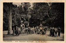 CPA CARCASSONNE - Ecole d'Agriculture Charlemagne - La cour des éléves (112954)