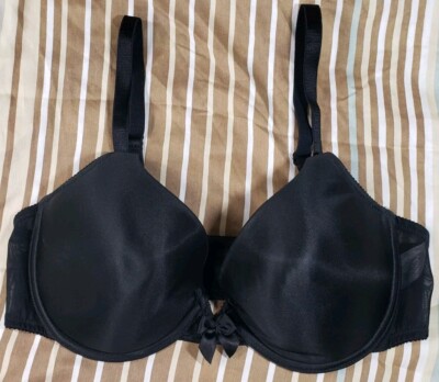 Victoria's Secret Black Front Close Underwire Bra With Removable