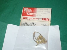 Cal-Scale HO #346 Air Pump Remote Strainer with Pipes