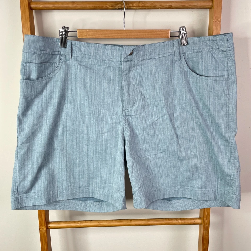 Kathmandu Shorts Womens 18 Green Hiking Running Outdoor Camping Athleisure