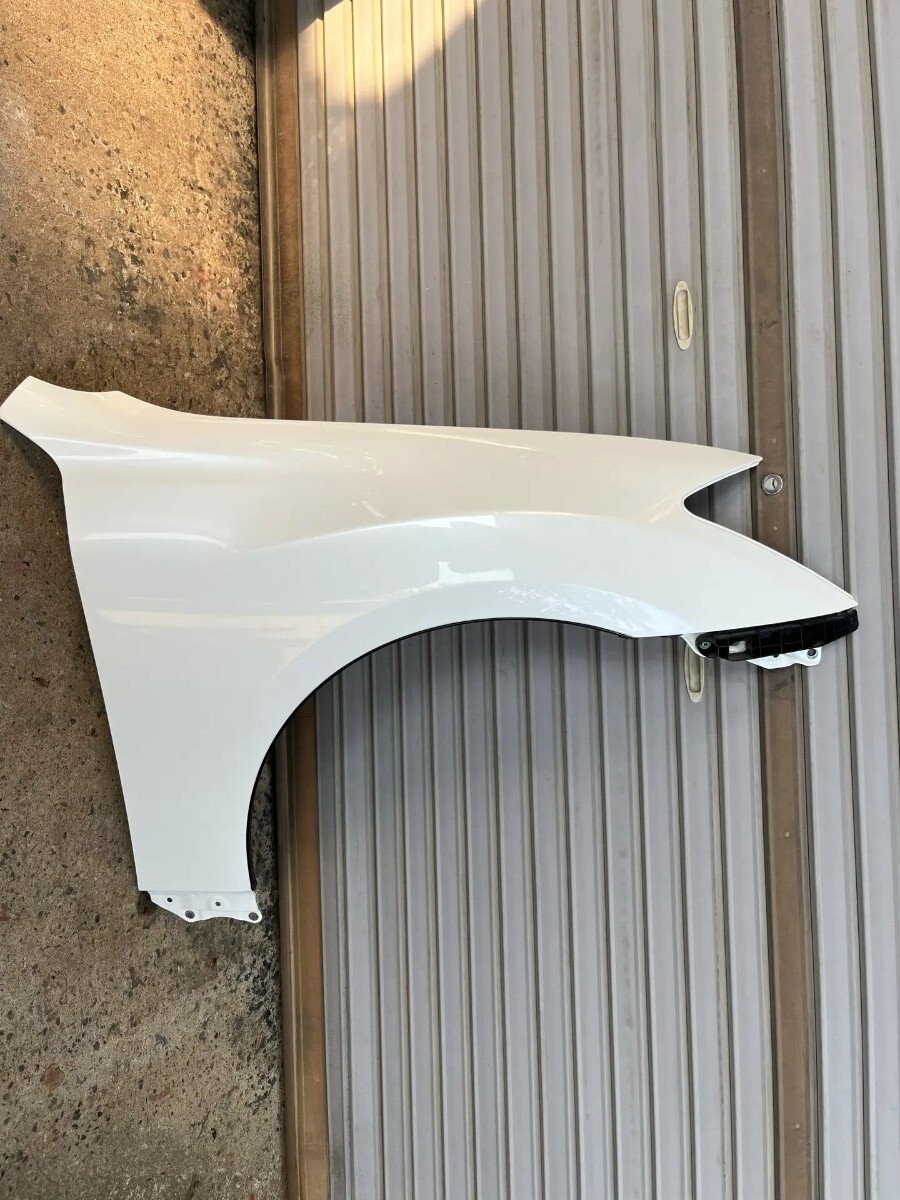 Toyota Genuine Crown Athlete Royal GRS200 Front Fender Right Left