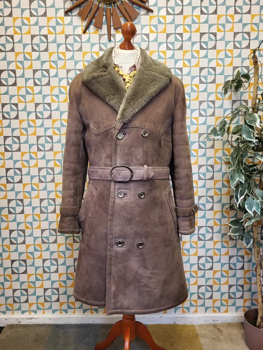 Vintage 70 s Californian Spring Lamb Mens Brown Long Belted Sheepskin Coat M