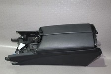 Mercedes Benz W205 C-Klasse Armlehne Mittelkonsole Ablagefach A 2056801950