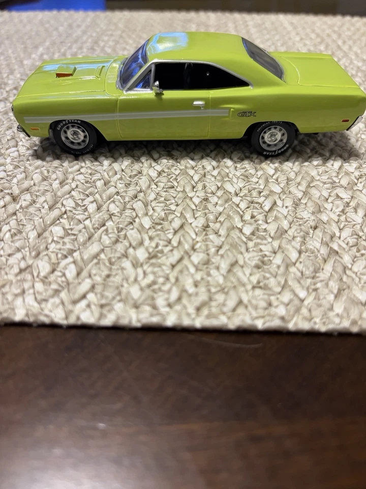 New 1:43 Matchbox Collectibles 1970 Plymouth GTX YMC07-M w/COA Die-cast metal - Image 3 of 4