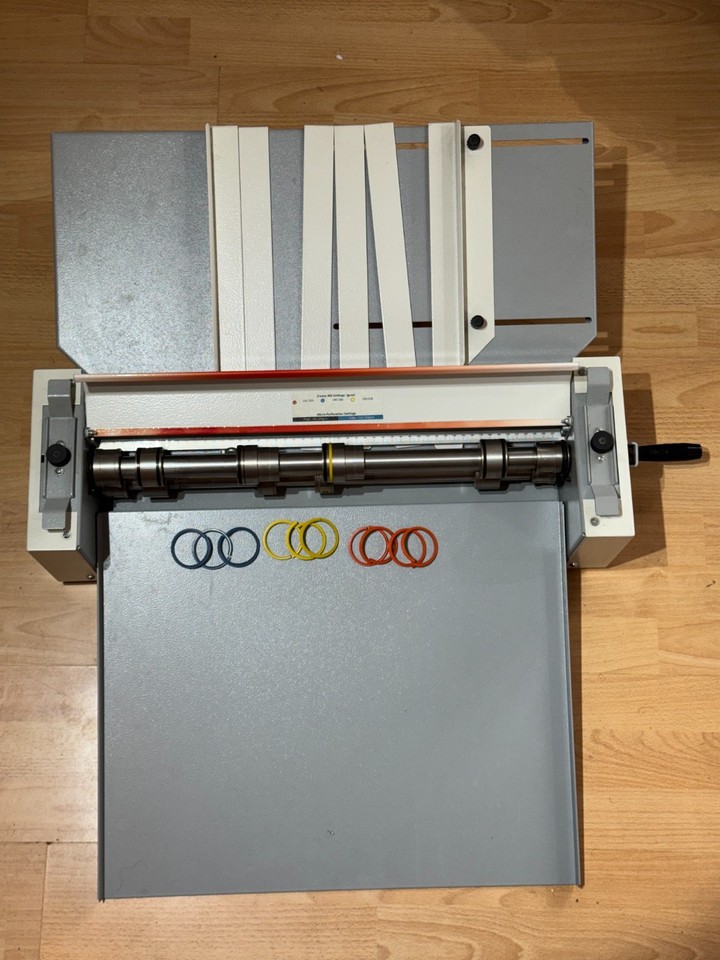 Technifold CreaseStream Mini – Hand-Fed Paper Creasing Machine (Used ...