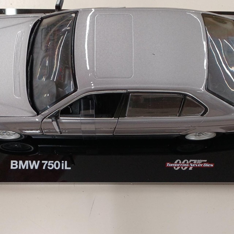 BMW 007 TOMORROW NEVER DIED 750IL 1/24 Minicar eBay