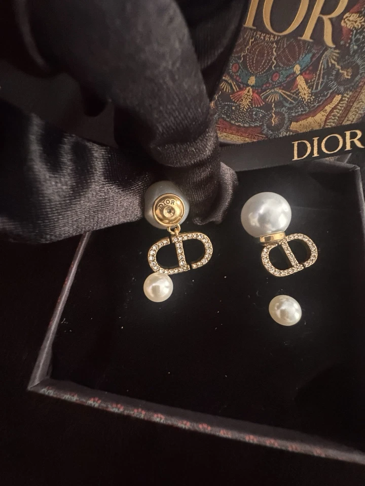 Pendiente vintage de perlas doradas Dior con caja #66775 Foto 3 de 4