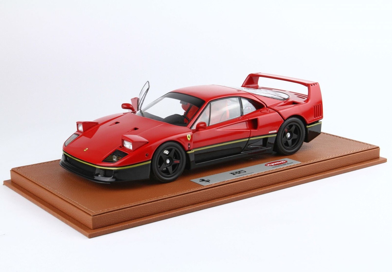 Ferrari F40 BBR 1/18 Rouge pour Vitrine de Collectionneur - Série BBRKS010