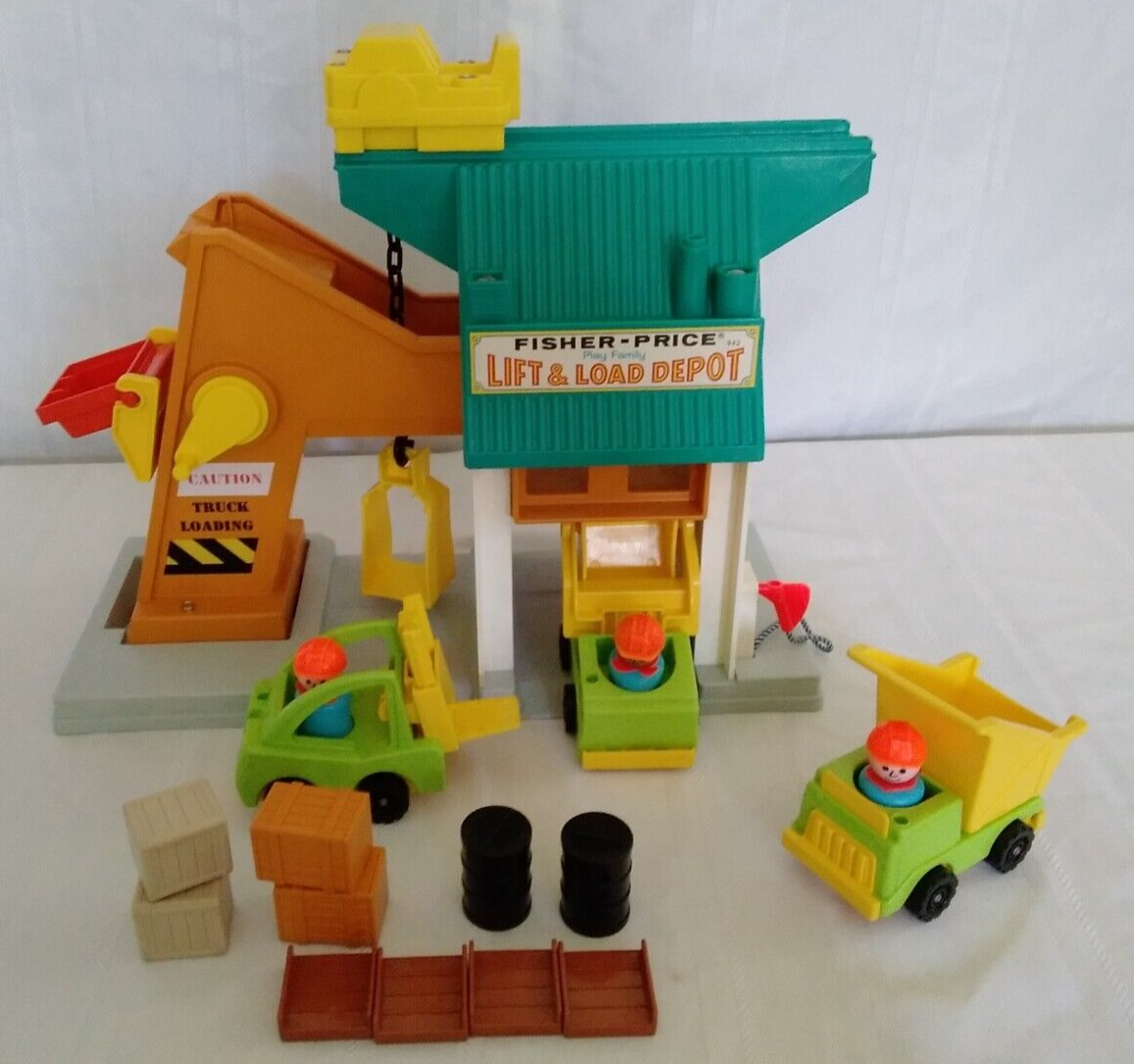 Fisher Price Vintage Little People Lift and Load Complete - FPB010