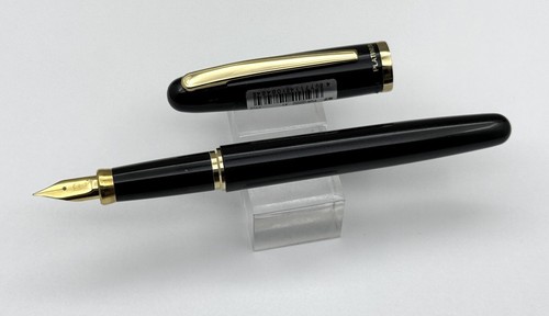 Platinum PGB-3000B Fountain Pen, Fine Plated Nib - Picture 4 of 14