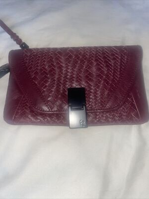 Sac à Main Clutch En Cuir Tissé Corail Elliott Lucca - Hardware Nickel, Doublure Cuir - Occasion