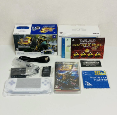 Sony PSP-3000 Console Monster Hunter Portable 3rd Novice Hunters