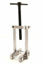 . A Transmission Pump Puller Tool With Adjustable Jaws Pump Extractor . A Transmission Pump Puller Tool With Adjustable Jaws Pump Extractor