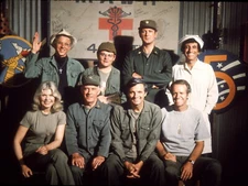 Mash Cast Group Photo 8x10 Picture Celebrity Print