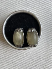 VINTAGE STYLECRAFT mustard Green Cabochon Trim Silver Tone Clip On Earrings