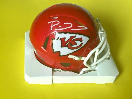 Patrick Mahomes Signed Kansas Chiefs Mini Helmet Beckett Witnessed Authenticated
