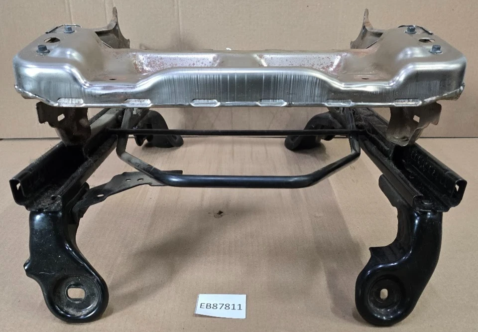 OEM 2013-2018 RAM 1500 2500 Ajustador de asiento de pasajero delantero Base manual Pista BUENO Foto 2 de 4