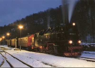 HSB mit Selketalbahn 99 7240-7 vor P 14467 im Bhf. Alexisbad, im Februar 1992