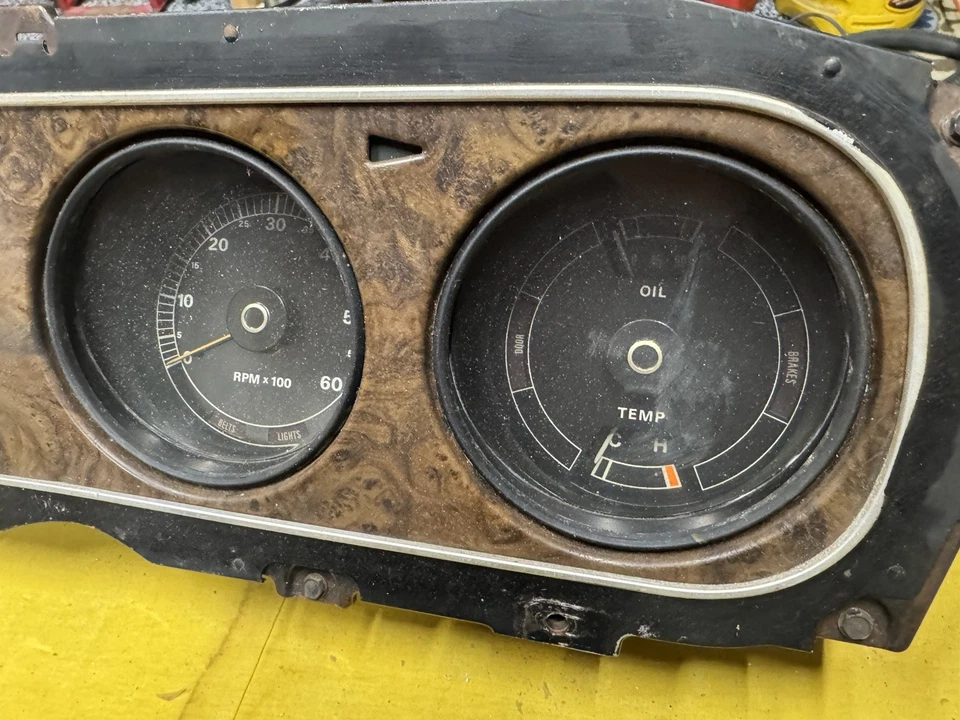 Cuadro de instrumentos Mercury Cougar XR7 1970 70 - Completo (¿puede caber 1969 69?) Foto 3 de 4