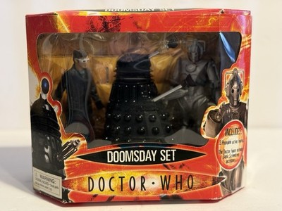 DOCTOR WHO Doomsday Set W/ Dalek, Cyberman , Tennent Doctor. New In Box