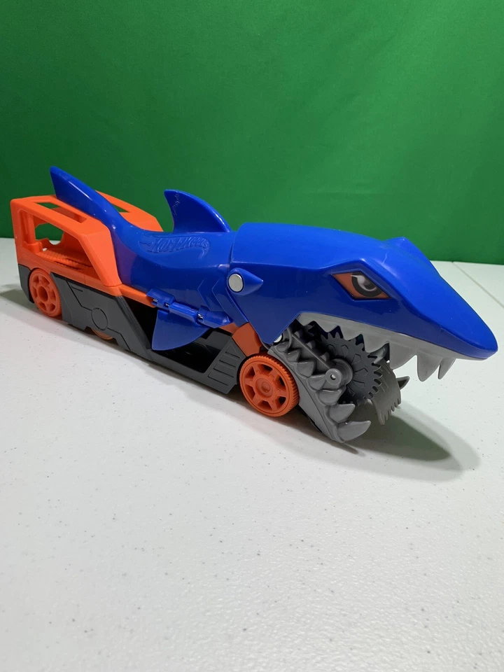 Hot Wheels Shark Chomp Transporter Vehicle  Store Storage And Speedy Fuel Mattel - Image 4 of 4