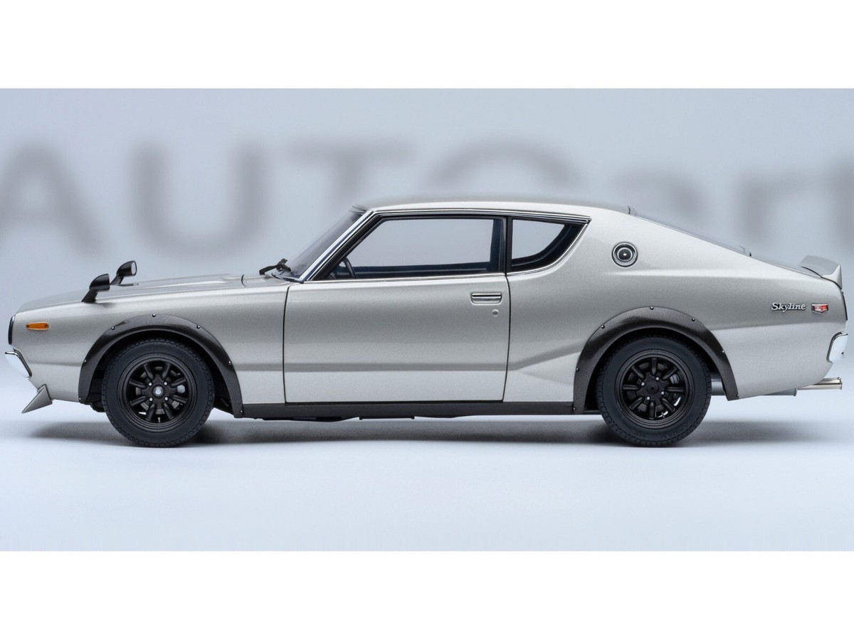 NISSAN SKYLINE 2000GT-R (KPGC110) TUNED VER. RHD SILVER 1/18 BY