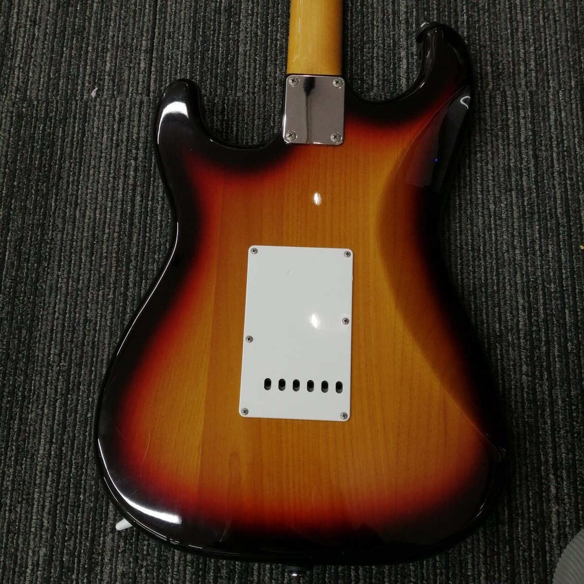 ギター Fender homage strattype 3sunberst 1990 Fender Order Made '67 Stratocaster ST67 JH Hendrix