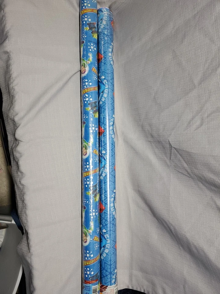 Papel de envolver Toy Story y Superman vintage sin abrir Foto 2 de 4