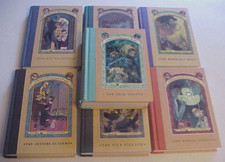 A SERIES OF UNFORTUNATE EVENTS LOT OF 7 BOOKS BY LEMONY SNICKET