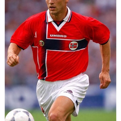 Vintage Umbro Norway Norge Soccer Jersey Red Mens Medium 90s Vapa