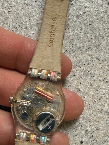 Swatch RAINBOW Naivety LK197 Estándar Damas 25mm Textil Sobre Bandas. - Imagen 3 de 5