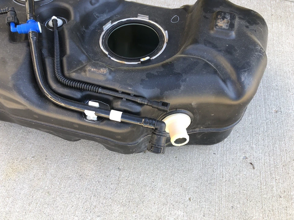 2011 NISSAN CUBE, Fuel Tank, 13.2 Gallon, 17205-1FCOA, OEM, Used, Gas - Image 3 of 4